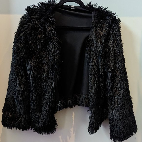 Other - Black Faux Fur Fuzzy Shrug Jacket
